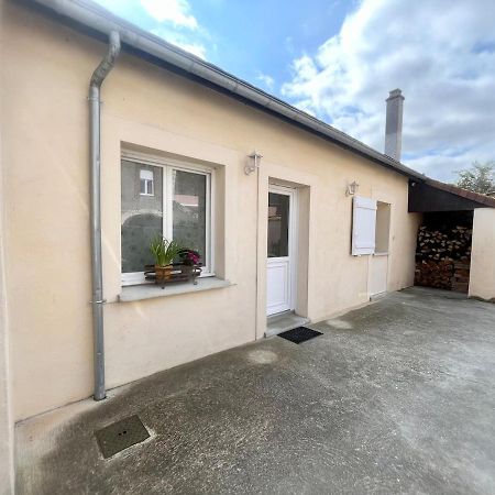 Le Retro Champlay Villa Exteriör bild
