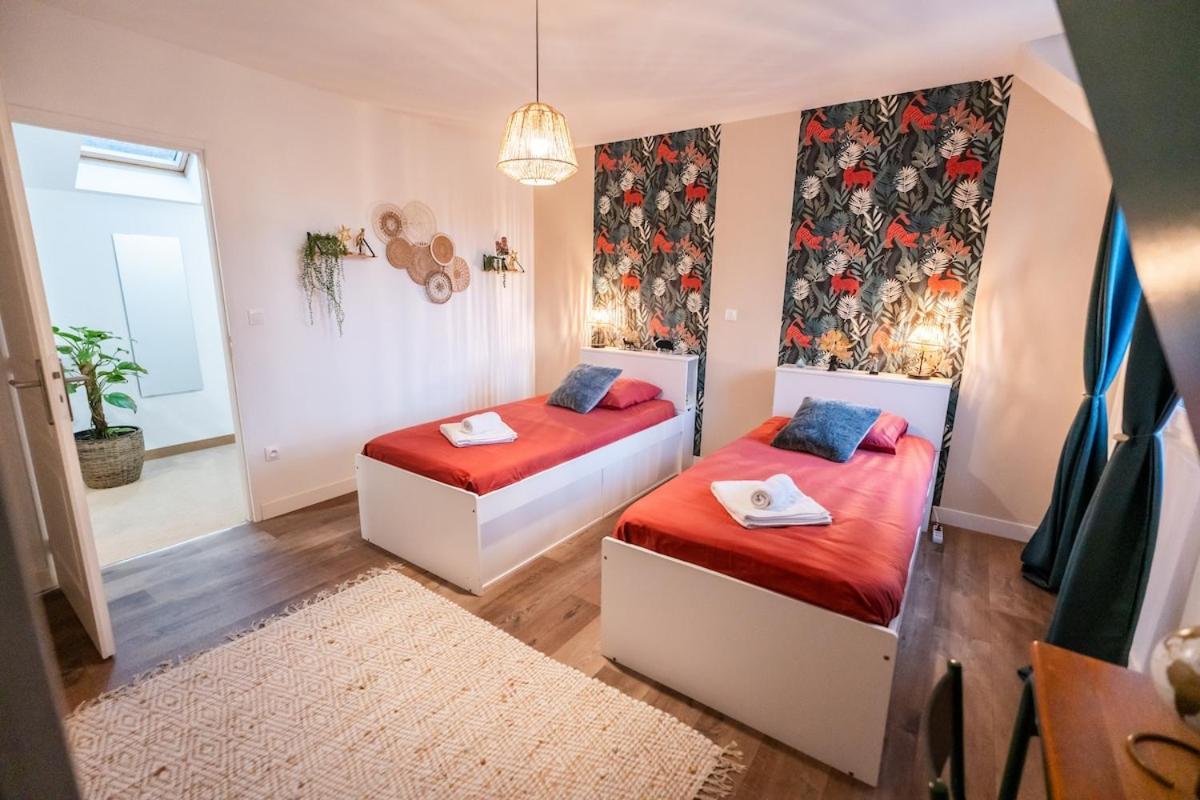 Le Retro Champlay Villa Exteriör bild